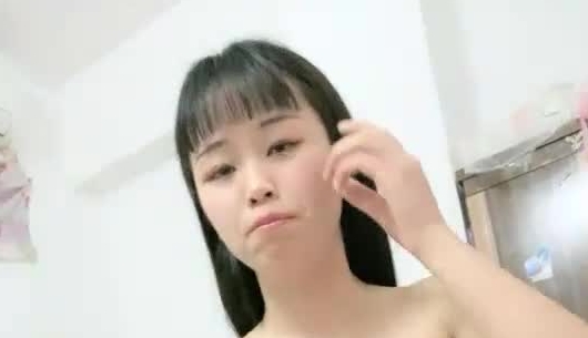 【奶油味茜茜】颜值不错嫩妹和小黄毛男友啪啪，手指扣逼按摩器玩弄抽插猛操