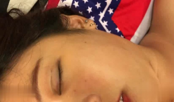 台湾情侣 台中大奶子女生陈可芳被男友灌醉后肆意玩弄 分手后被曝光