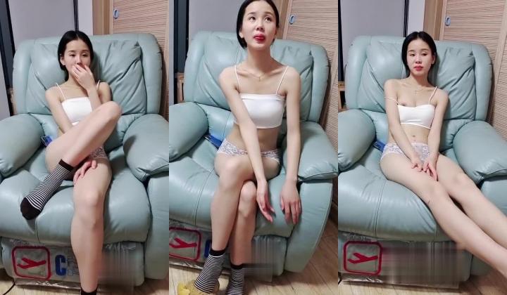 新人温柔甜美小姐姐！操逼旁边摄影老哥解说！大白美臀骑乘位，特写视角打桩机，爽的妹子啊啊叫