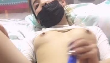 身材苗条主播仙女道具双人 一多男女双人啪啪秀 先跳蛋塞逼里自己玩 然后各种姿势被男的操
