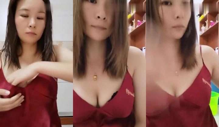 我是你的小月月 高颜值漂亮小姐姐 性感内衣诱惑 露奶 特写BB