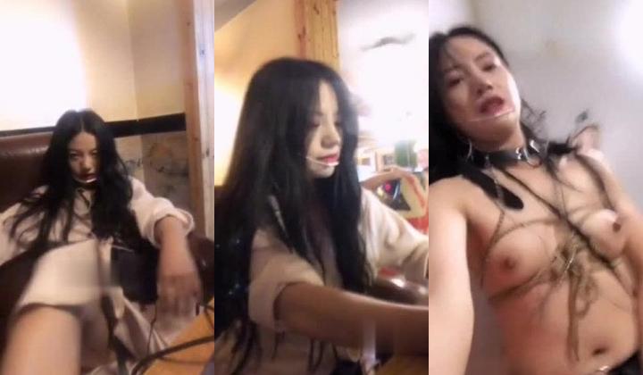 极品网红女神陈丝丝大胆露出直播 在网吧露出诱惑美乳美穴 在公共场合偷偷自慰 非常刺激