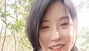 双马尾非常骚的少妇约炮摩托司机驾车到野外啪啪秀 舔JJ后入骚话特别多很是诱惑不要错过