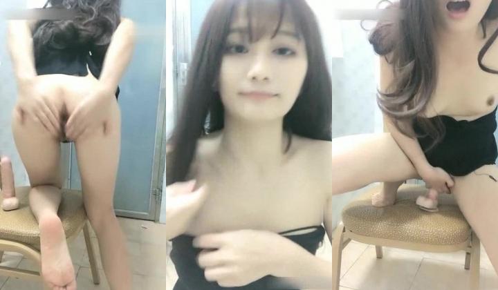 太良心了 极品白嫩美女『要你100次』首次直播就道具狂插 浴室和大屌炮友站炮啪啪猛操 极品尤物想