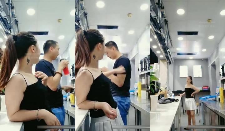 奶茶店服务员兼职网络主播店铺打烊后和同事在吧台上啪啪这妹子真不错好想娶她做老婆
