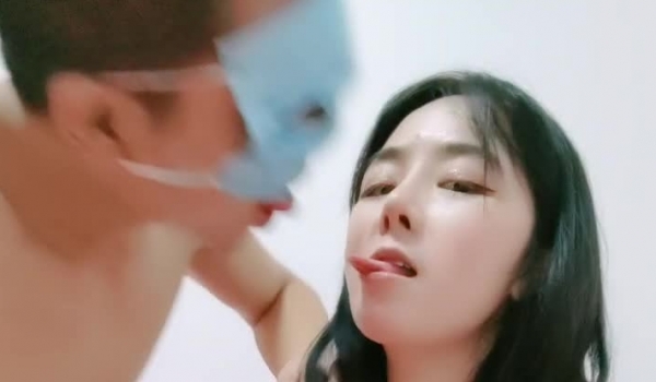 小夫妻都是社会人，纹身很花，一顿猛操玩逼，不过瘾再道具自慰