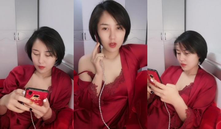 极品【勾魂少妇】美艳少妇让人把持不住 中途和相亲男打电话聊骚 完了就开始自慰 这么淫荡 太反差了