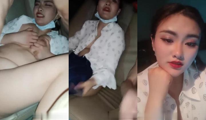 骚女【淫娃娜娜】深夜车震香蕉抽插自慰，后座扣逼口交上位大力猛操