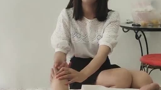 按摩店里偷拍和少妇啪啪