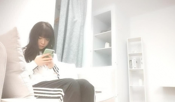 钱先生首秀约嫩妹