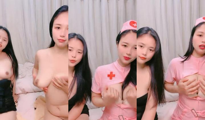 气质酒窝美女！和闺蜜一起秀！情趣护士装，掏出柔软大奶子，翘起大肥臀假屌互插，浪叫呻吟好骚