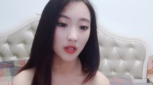 欧式软包床气质美少妇夫妻秀暴力输出，互玩69多角度后入