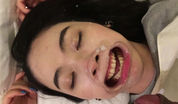 强奸魔下药迷翻公司里的刚刚结婚 ️极品女同事各种姿势操翻她的大黑B