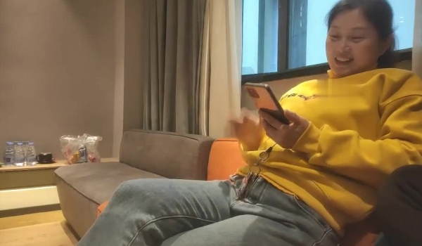 中年妇女收割机 【良家故事】跟着大神学泡良 固定情人炮友 有时间就相约酒店 互诉衷肠来一场肉体的