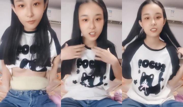 坐标广州白云区,清纯四射颜值学生妹穿着吊带撩骚,身材发育还可以,奶子不大胜在够用