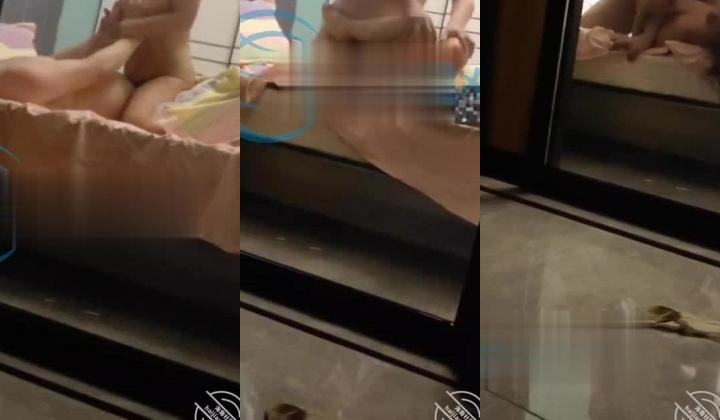 用小号勾引妈妈 跟妈妈聊骚最后便宜了爸爸