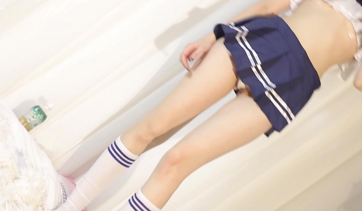 【大学生私房拍摄】高颜值大一学妹大尺度私拍