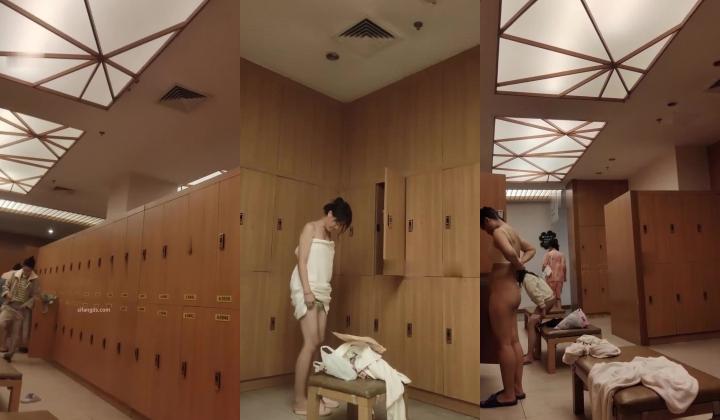 最新流出女主播【少女时代】潜入洗浴会所更衣室高清偷拍多位极品少女少妇饱满的双胸茂密的阴毛