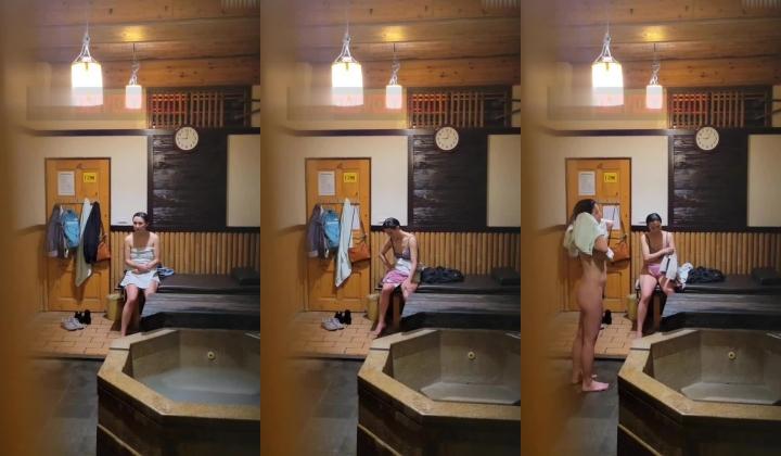 大神潜入高档洗浴中心情侣套间 偷窥一对大奶子姐妹花洗澡泡汤身材是相当的火爆