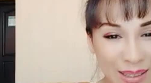 东北自驾姐特意换上漂亮连衣裙和曾经炮友的儿子宾馆约炮大概上次尝过鲜之后让姐很回味