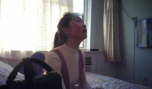 大神牛奶哥经典作品约见纯情矜持女网友妹子开始有点装纯半推半就强行扒裤子给草了对白是亮点