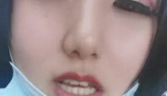 高颜值露出狂骚货〖你的绿帽女友〗户外露出调教 露出问路 公园调戏大爷都看懵逼了 两小时玩的好嗨