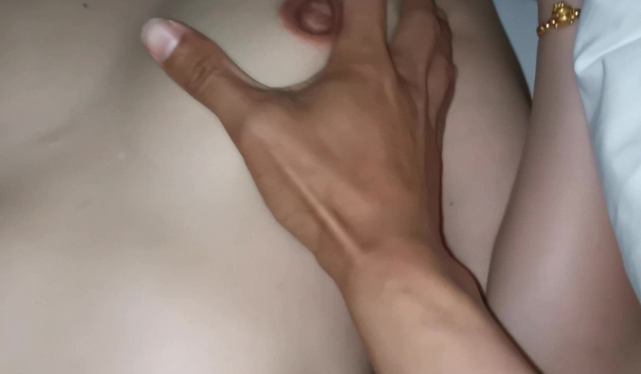 MJ新作大神血赚一顿火锅迷玩了蝴蝶纹身小姐姐还没操下面就湿漉漉了