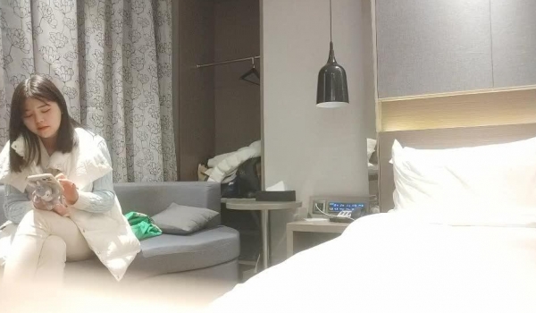利哥探花 普通农家少妇32岁长相普通屁股大耐操任由折腾