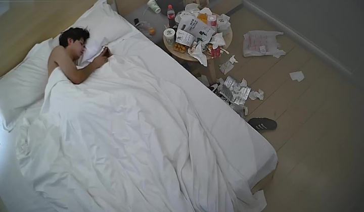 酒店偷拍 连续两天入住情侣气质甜美又身材不错的美女喜欢上位榨取男友精液
