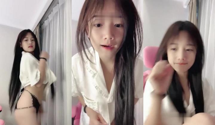 纯欲天花板校花！奶子好大~【狐狸精】，清纯学生妹，闺房中大尺度自慰，淫水不断哗哗的流