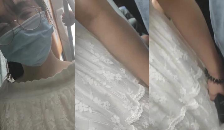 最新顶级重磅稀缺顶臀系列三人围猎把女神顶哭，28部高颜美女