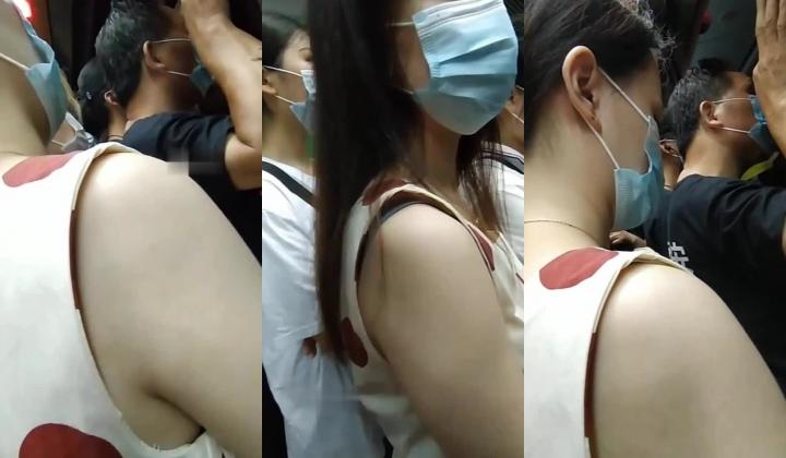 最新顶级重磅稀缺顶臀系列三人围猎把女神顶哭，28部高颜美女