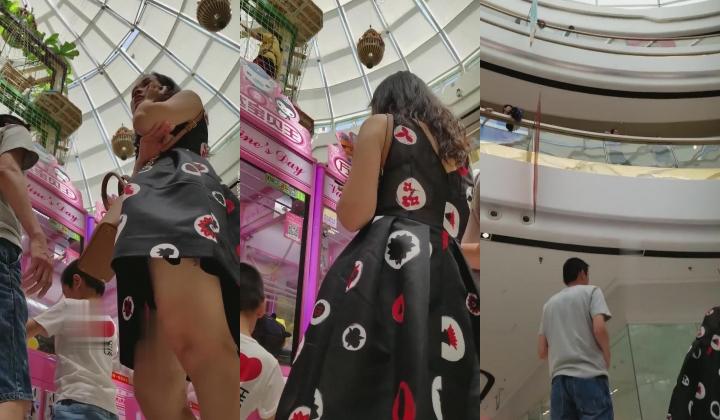 商城跟随抄底一家三口出来玩的美少妇 半透明骚内丁毛毛清新看见 小萝莉自投罗网