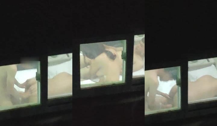 【泄密资源】郑州师范大一新生蒋小雅开房对面男宿舍围观 稀缺资源值得收藏