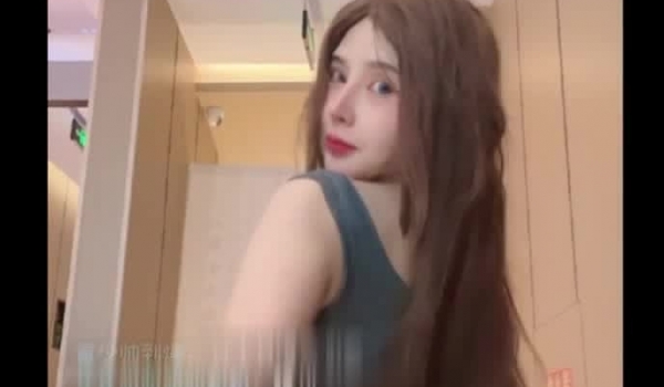 【外围自拍】，黑龙江高端外围，三女一男群P淫趴泄露，东北骚话带粗口真是淫荡刺激！