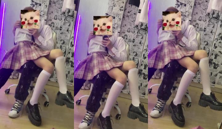 学妹收割机【江南第一深情】玩操05年失恋妹妹，稀毛嫩穴用大屌安抚她