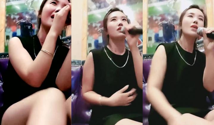 人气最高的小少妇，有点儿东西，【紫涵姐姐】，甜美御姐，到餐厅勾搭，巨奶诱惑，跟路人开房啪啪，主打的就是一个刺激真实