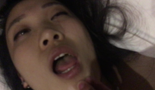 【重磅推荐】收藏记录猥琐男玩弄十位高颜值美女，各种摆弄玩逼啪啪应有尽有