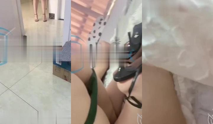 海角侄子爆肏嫂子16.0 高能女友订婚日子趁买菜偷腥 家里还有那么多亲戚快一点 被肏爽了乖乖就范