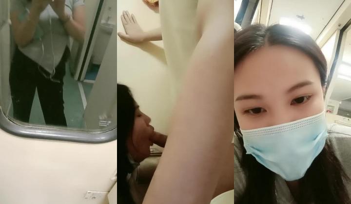 劲爆干柴烈火极品小情侣高铁厕所激战，女主这颜值也太正点了 排队上厕所的人不知道里面在干啥