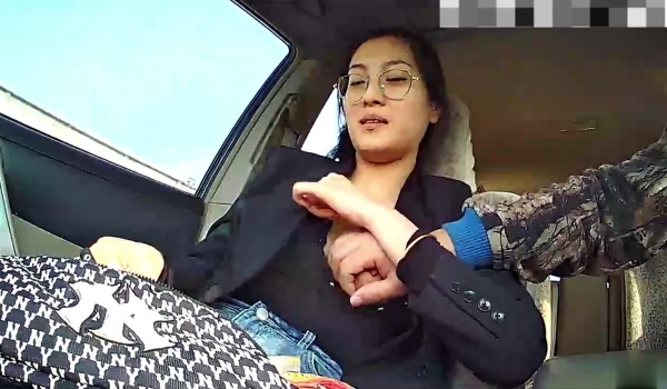 真实情侣泄密175长腿眼镜婊娇妻居家做爱