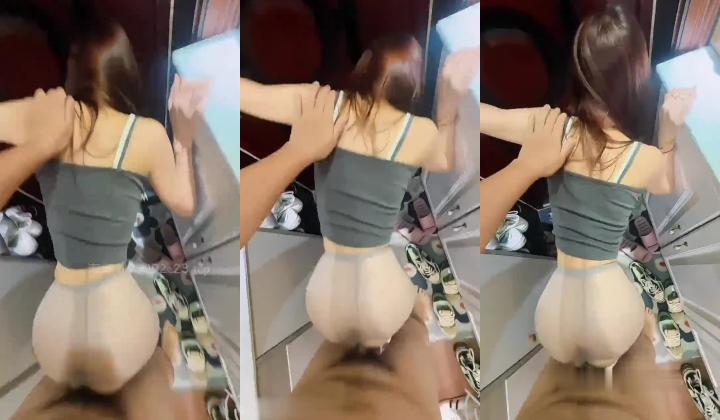 骚逼灰丝挨操一边喊疼一边喊要来了 天天享受被强奸的快感