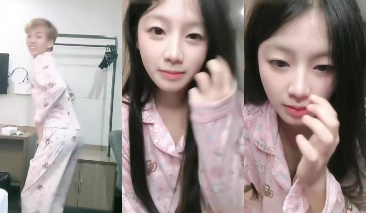 【你的小月月】极品学妹被黄毛给拱了 保证让你垂涎三尺 鸡儿梆硬 身材极美炮友狠揉大奶还内射