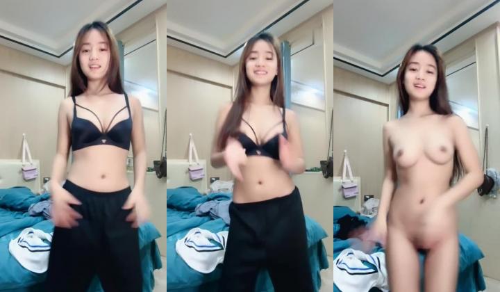 大四学生妹，需要赚点生活费和学费，【沐言】，甜美乖巧真清纯，素颜大尺度展示中