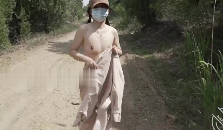 【长腿白虎小优】带小优户外玩裸玩