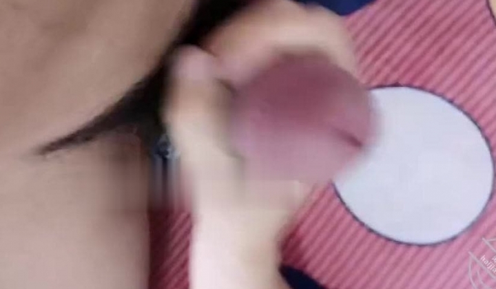 【长腿白虎小优】嫂子用手和脚给我撸鸡巴我受刺激抓着她打起飞机