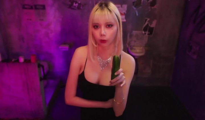 全新涩体验，真人互动，陪你涩到爽【涩点点】双女人气网红，销魂SM调教