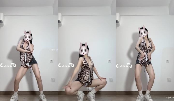 推特西西团队 新秀【蚊子】VIP裸舞 专业动感裸舞弹力插 ️蚊子露脸定制又来咯！抖音风