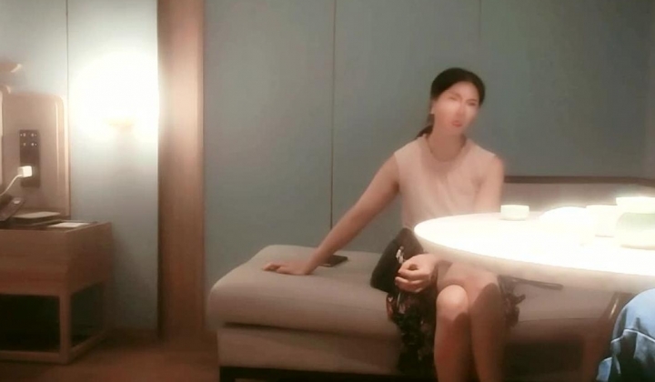 【良家故事】 良家收割机，两天同时聊四女，拿下寂寞人妻，诉说婚姻烦恼后，一炮干逍遥