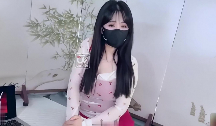 樱空桃桃-爆草童年骚母狗 我儿时的朋友曾经喜欢过我 粗壮的鸡巴无套插入无毛嫩穴 搞到迭起